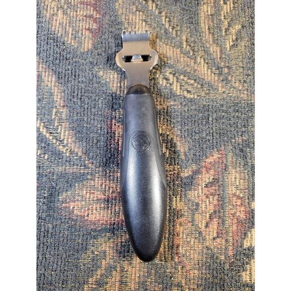Pampered Chef Zester/Scorer  - Picture 1 of 3